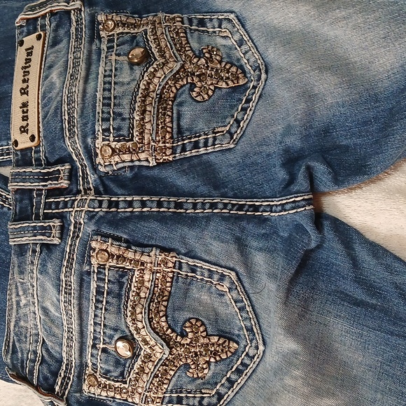 Rock Revival Jeans - Picture 2 of 8